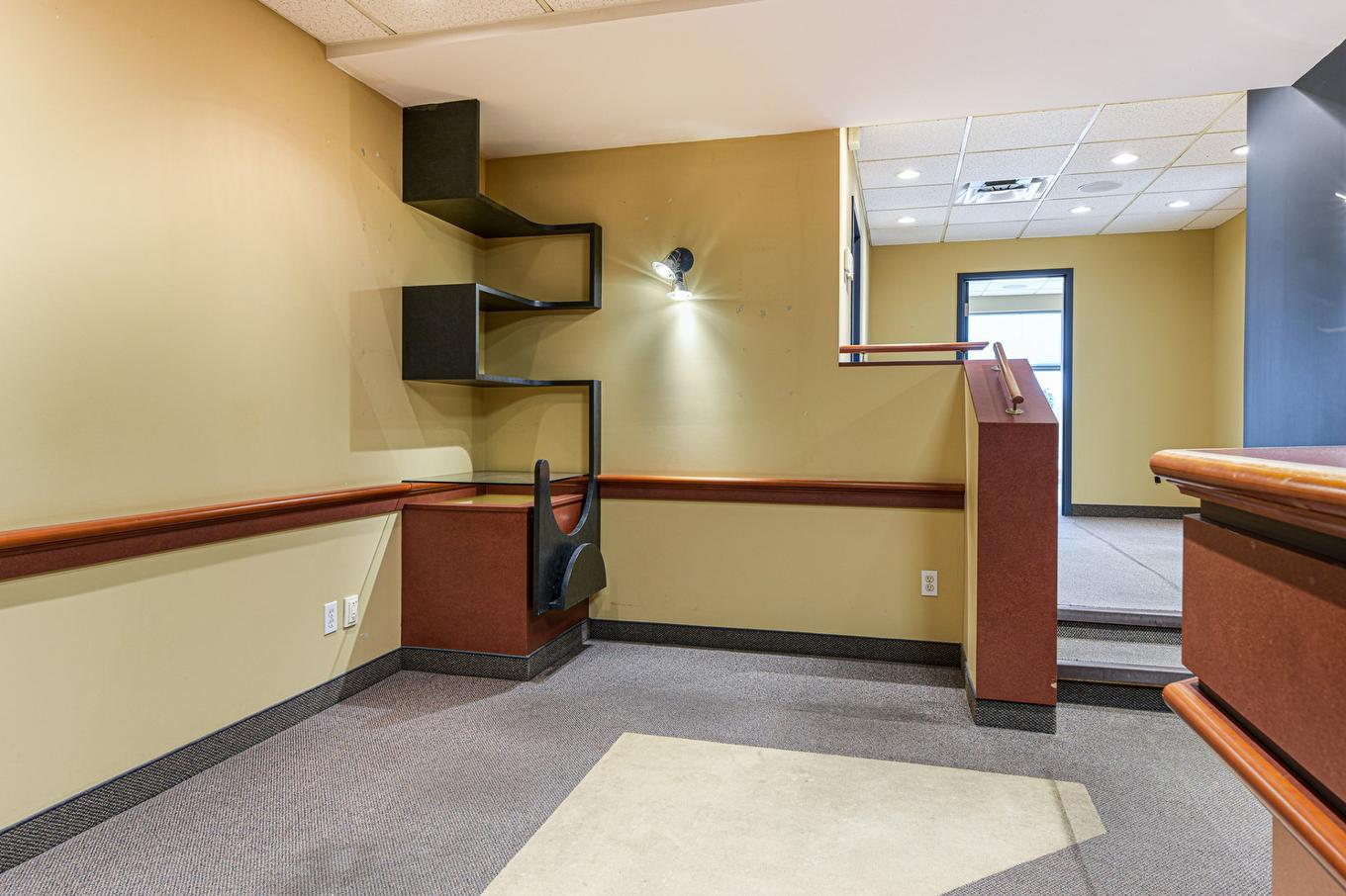 Office - 202-2499 Rue St-Georges (Lemoyne), Longueuil (Le Vieux-Longueuil), QC - Indoor