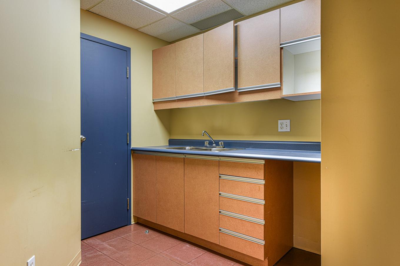 Office - 202-2499 Rue St-Georges (Lemoyne), Longueuil (Le Vieux-Longueuil), QC - Indoor Photo Showing Other Room