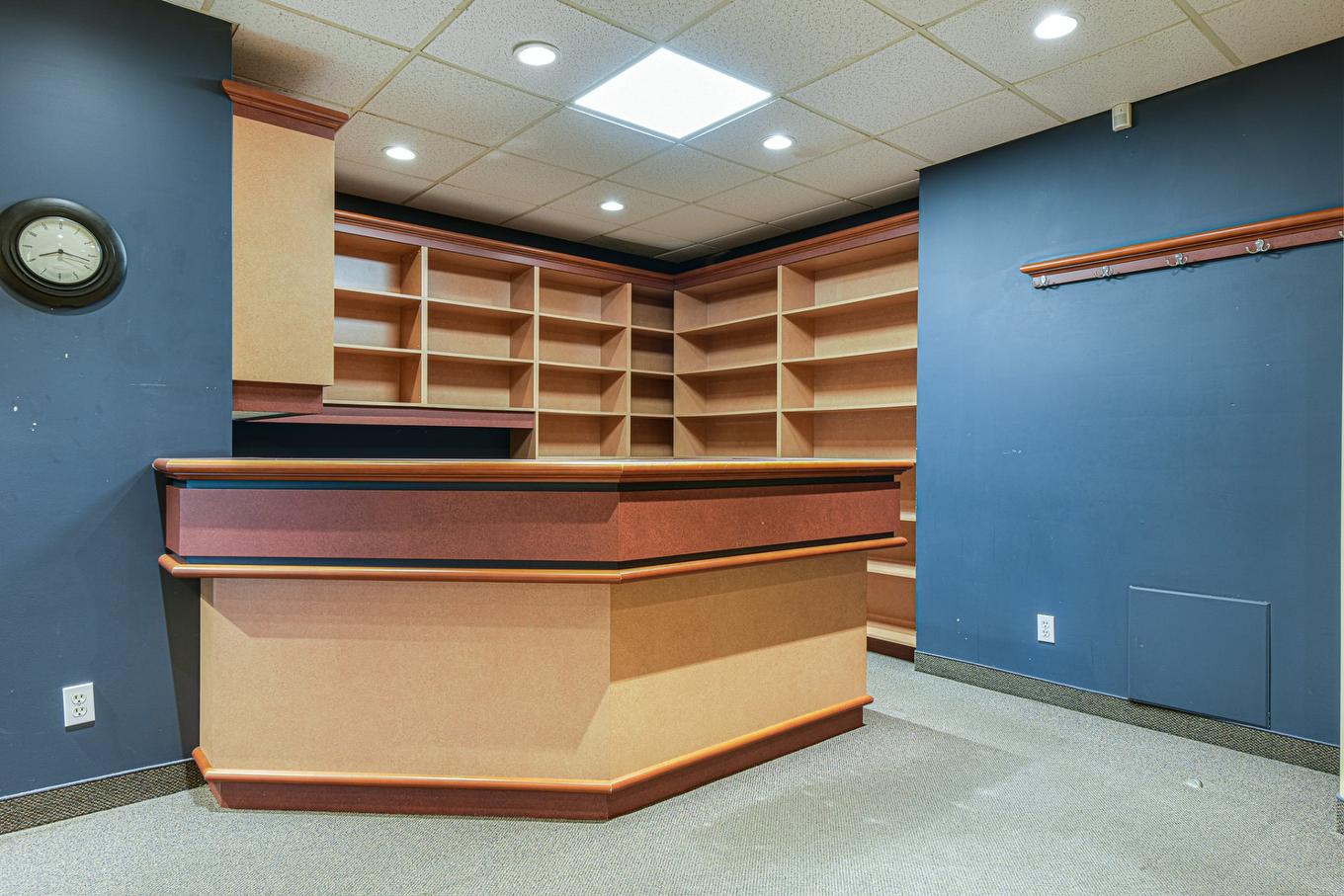 Office - 202-2499 Rue St-Georges (Lemoyne), Longueuil (Le Vieux-Longueuil), QC - Indoor Photo Showing Other Room