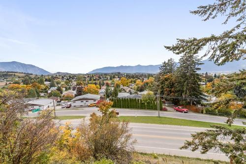 1/2/3 - 2303 Crawford Street, Creston, BC - Outdoor With View