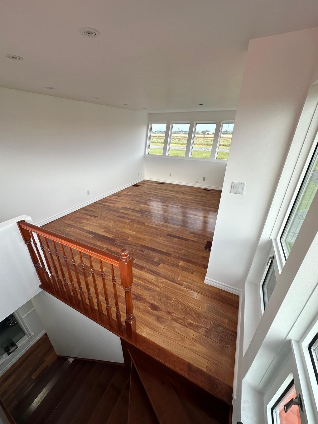 Office - 2235 Rue De L'Aéroport, Saint-Mathieu-De-Beloeil, QC - Indoor Photo Showing Other Room