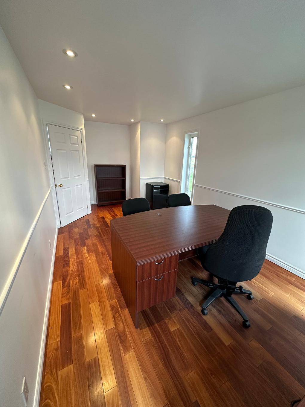 Conference room - 2235 Rue De L'Aéroport, Saint-Mathieu-De-Beloeil, QC - Indoor Photo Showing Office