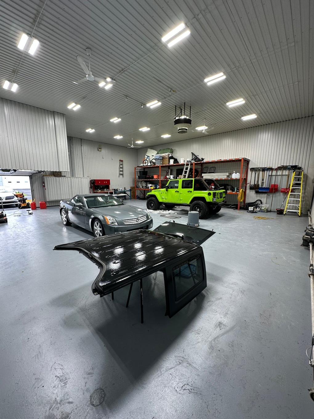 Interior - 2235 Rue De L'Aéroport, Saint-Mathieu-De-Beloeil, QC - Indoor Photo Showing Garage