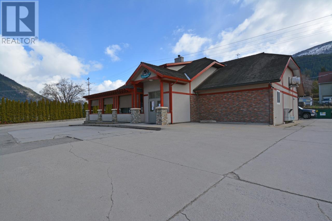 712 Nelson Avenue, Nelson, BC