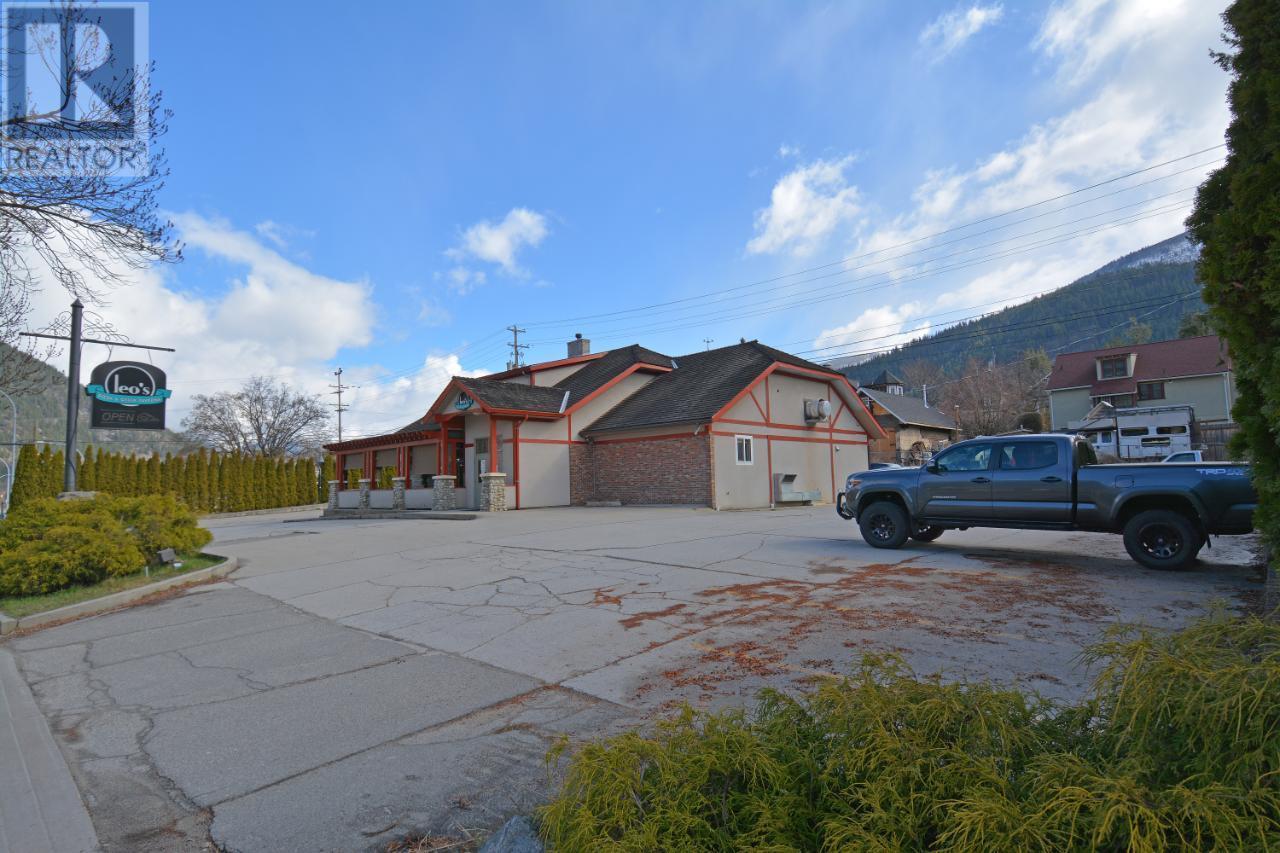 712 Nelson Avenue, Nelson, BC