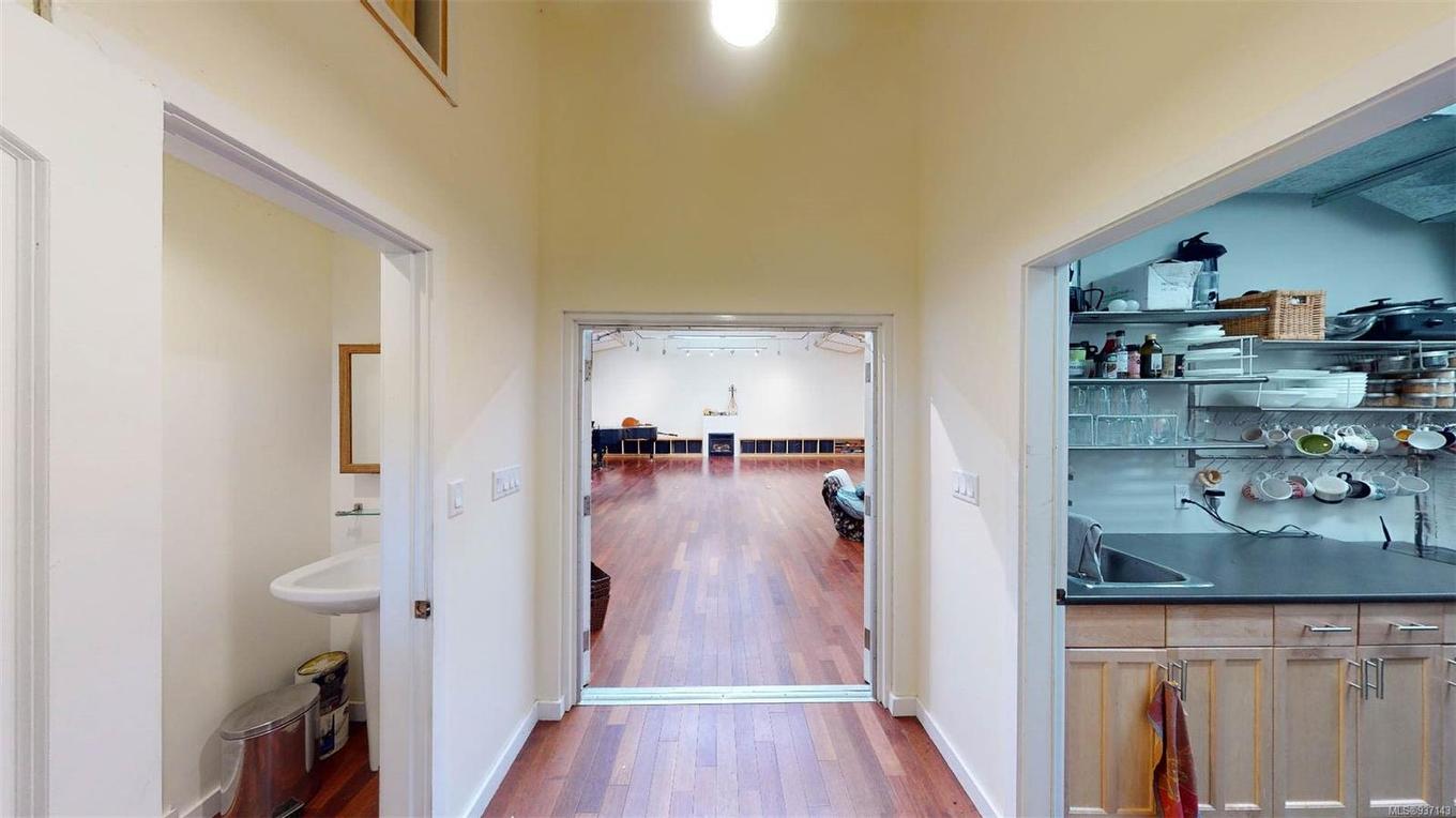 9891 Spalding Rd, Pender Island, BC - Indoor Photo Showing Other Room