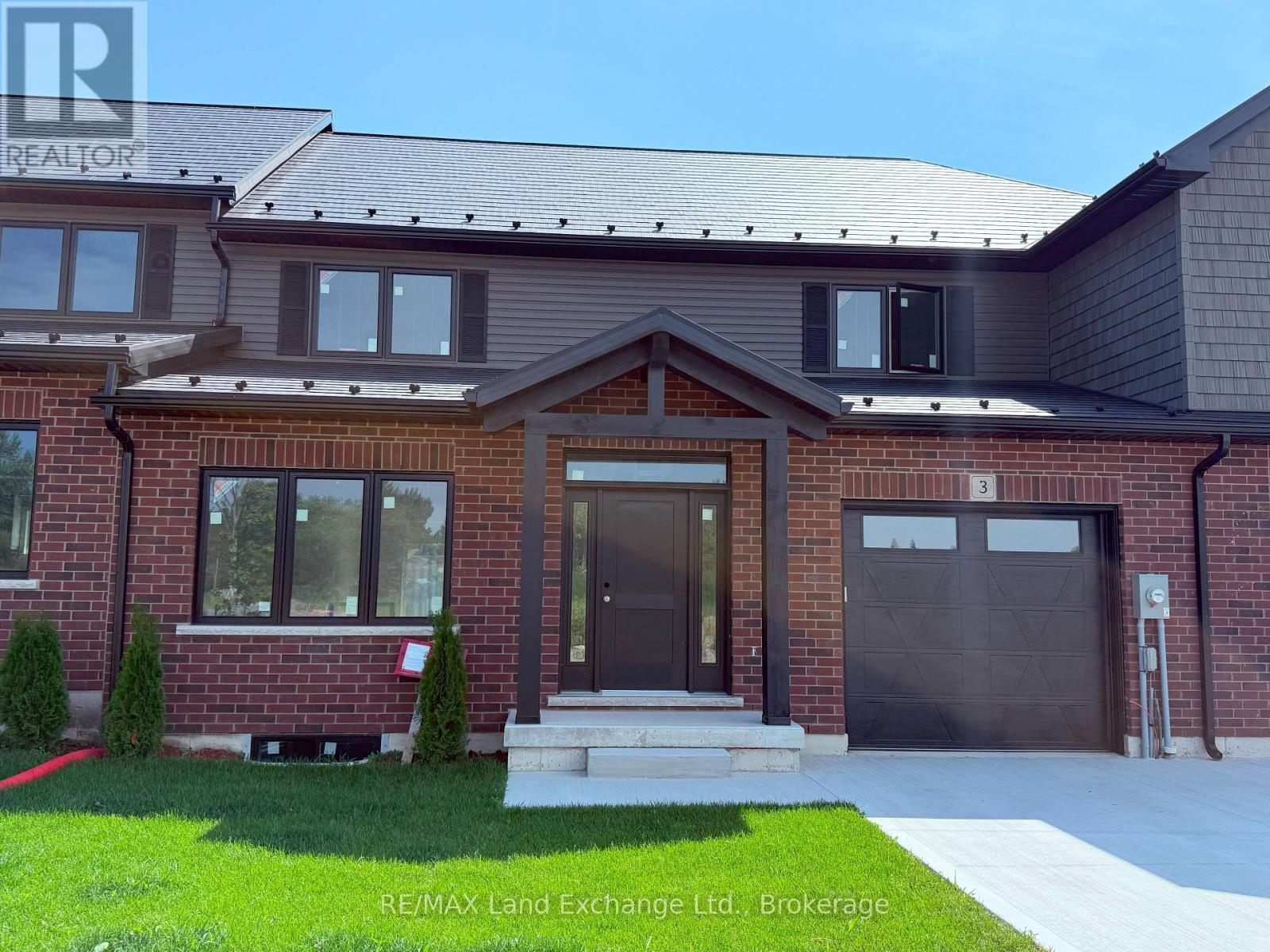 Unit 3 - 8 Golf Links Road, Kincardine, ON - Outdoor