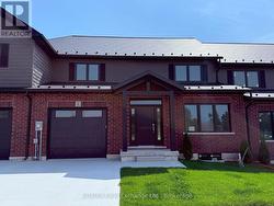 UNIT 2 - 8 GOLF LINKS ROAD Kincardine, ON N2Z 0G1