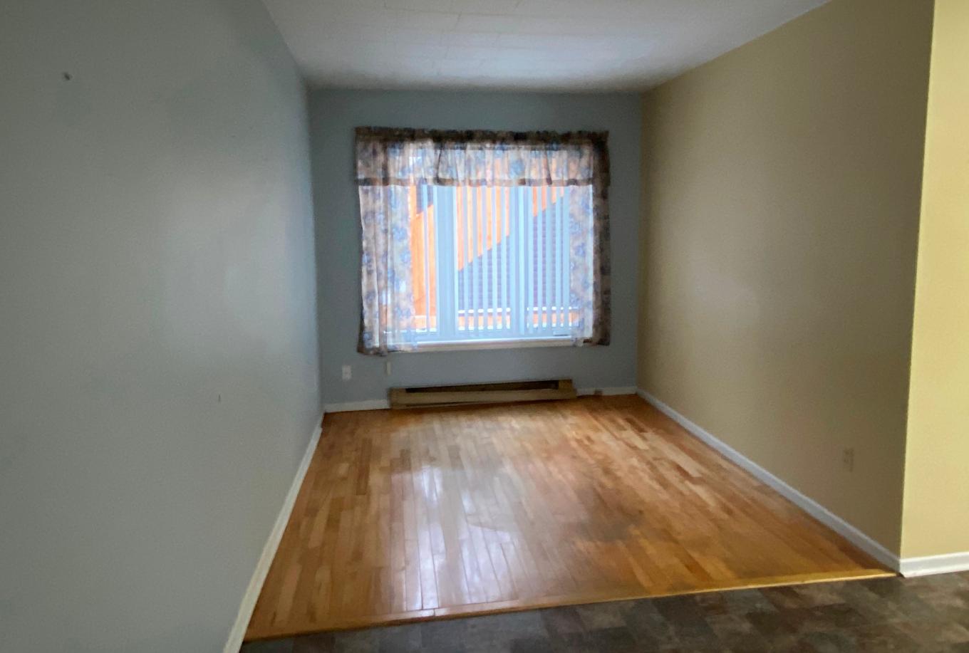 Salon - 212Z - 212Y Rue Cardinal-Bégin E., Rouyn-Noranda, QC - Indoor Photo Showing Other Room