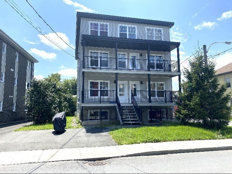 Front of Structure - 120 Rue Church, Cowansville, QC - Outdoor With Facade