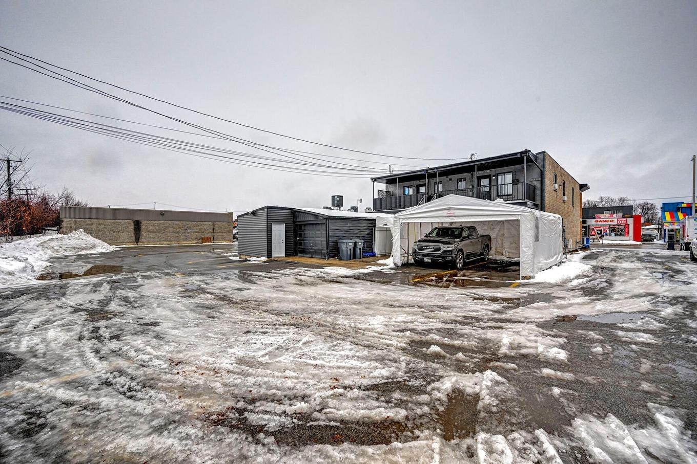 Back facade - 1780 - 1790 Boul. Des Laurentides, Laval (Vimont), QC - Outdoor