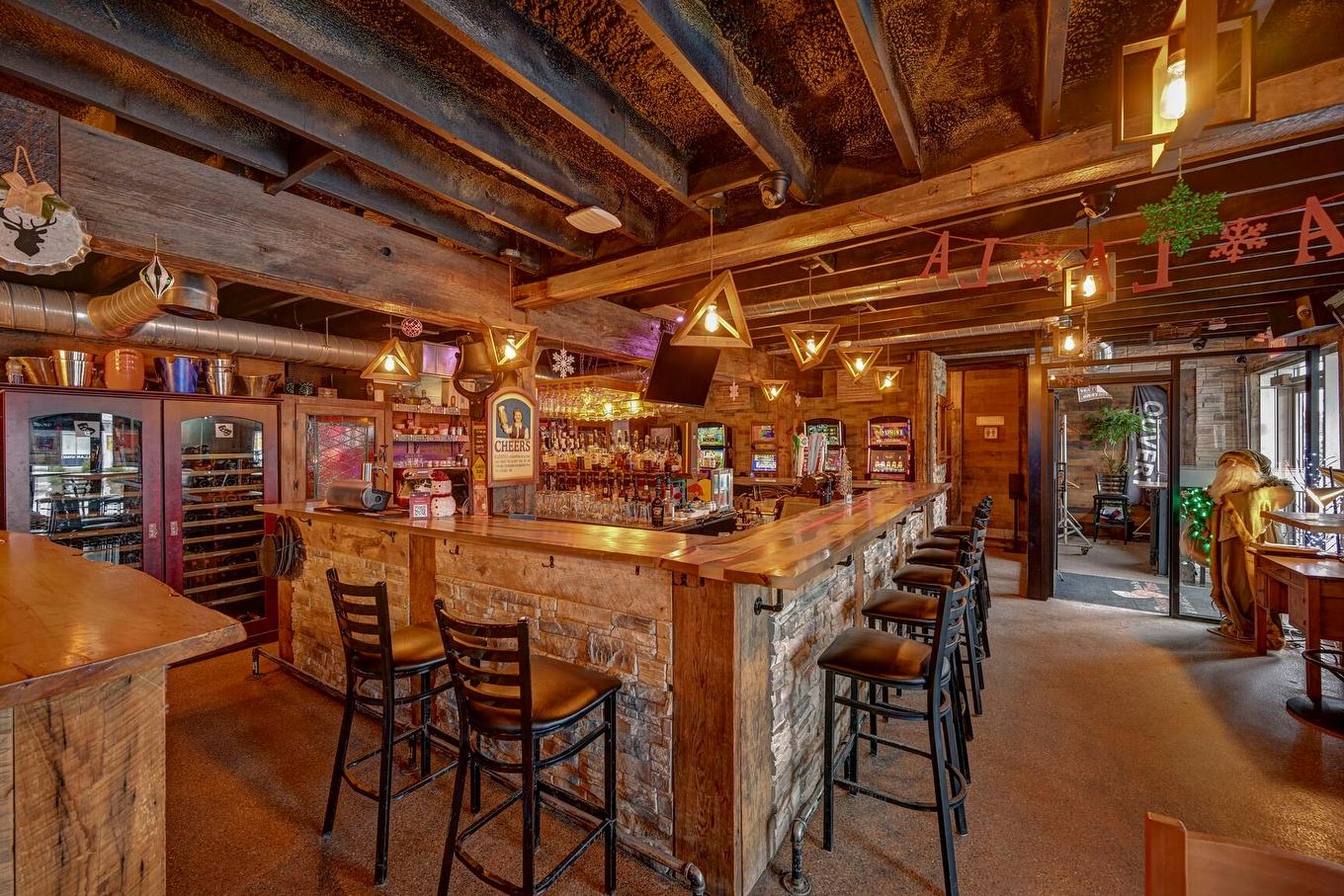 Restaurant - 1780 - 1790 Boul. Des Laurentides, Laval (Vimont), QC - Indoor