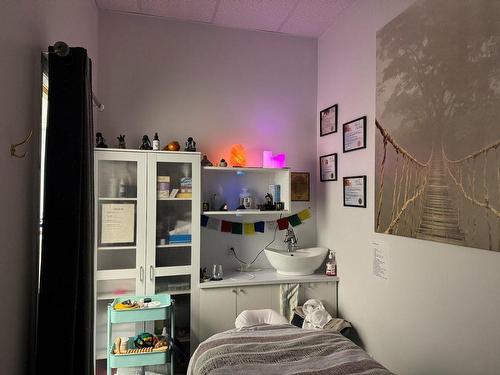 Bureau - 272  - 274 1Re Avenue O., Amos, QC - Indoor Photo Showing Bedroom
