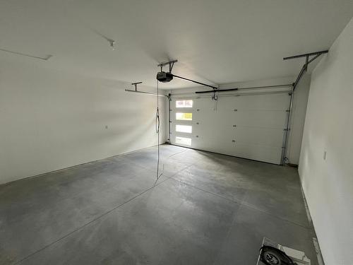 60 Kimberley Avenue, Kimberley, BC - Indoor Photo Showing Garage