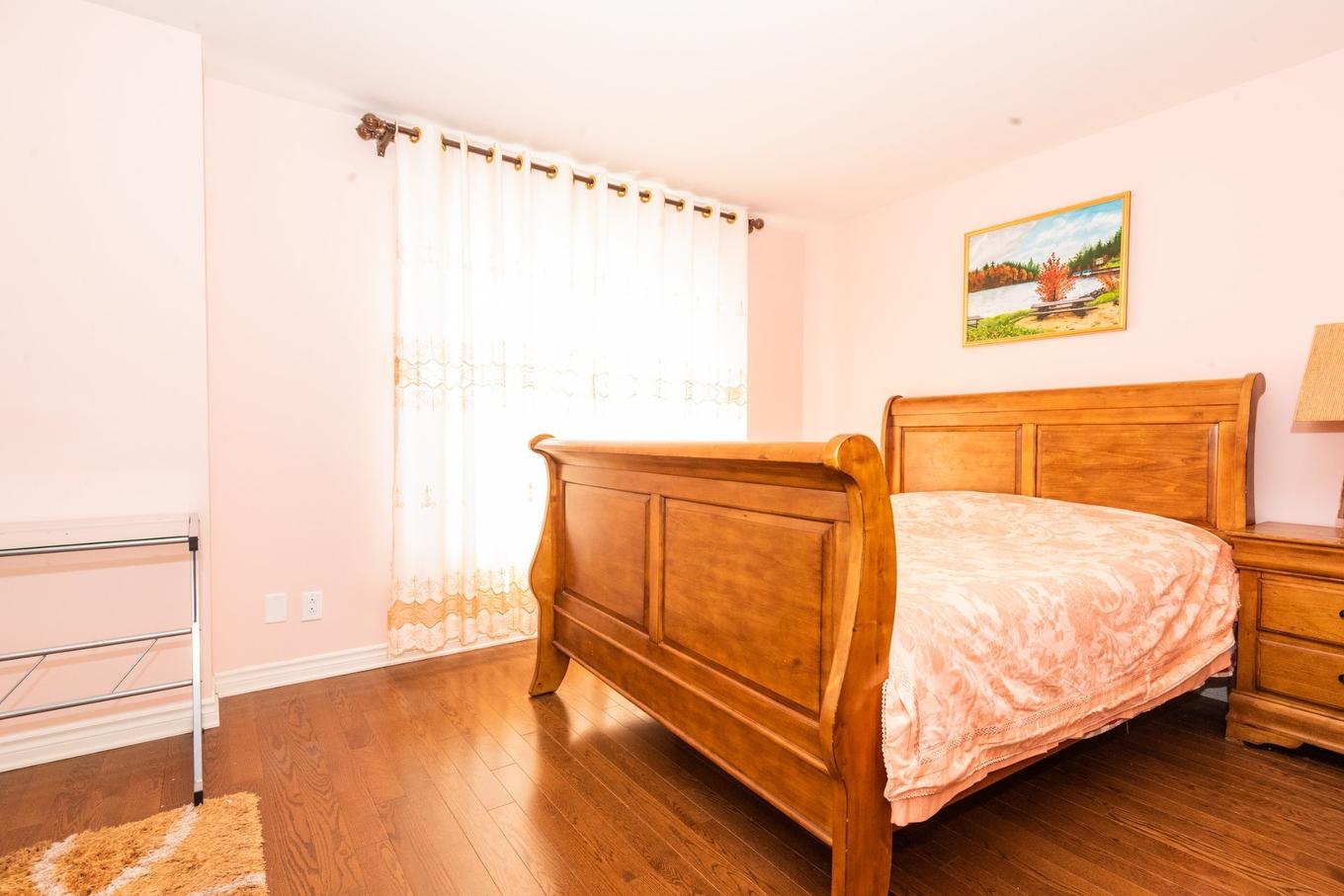 Chambre à coucher principale - 1931 Rue Pigeon, Montréal (Lasalle), QC - Indoor Photo Showing Bedroom