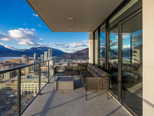 2306-1471 St Paul Street, Kelowna, BC - Outdoor With Body Of Water With View With Exterior