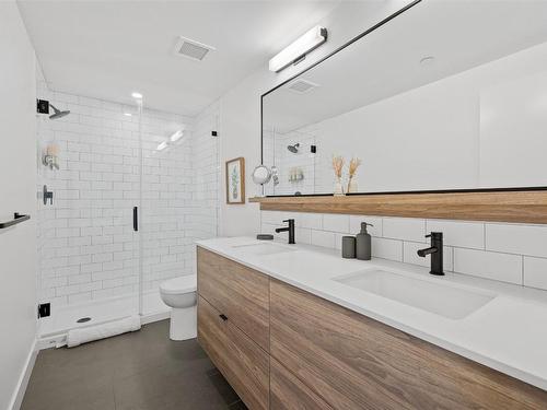 2306-1471 St Paul Street, Kelowna, BC - Indoor Photo Showing Bathroom