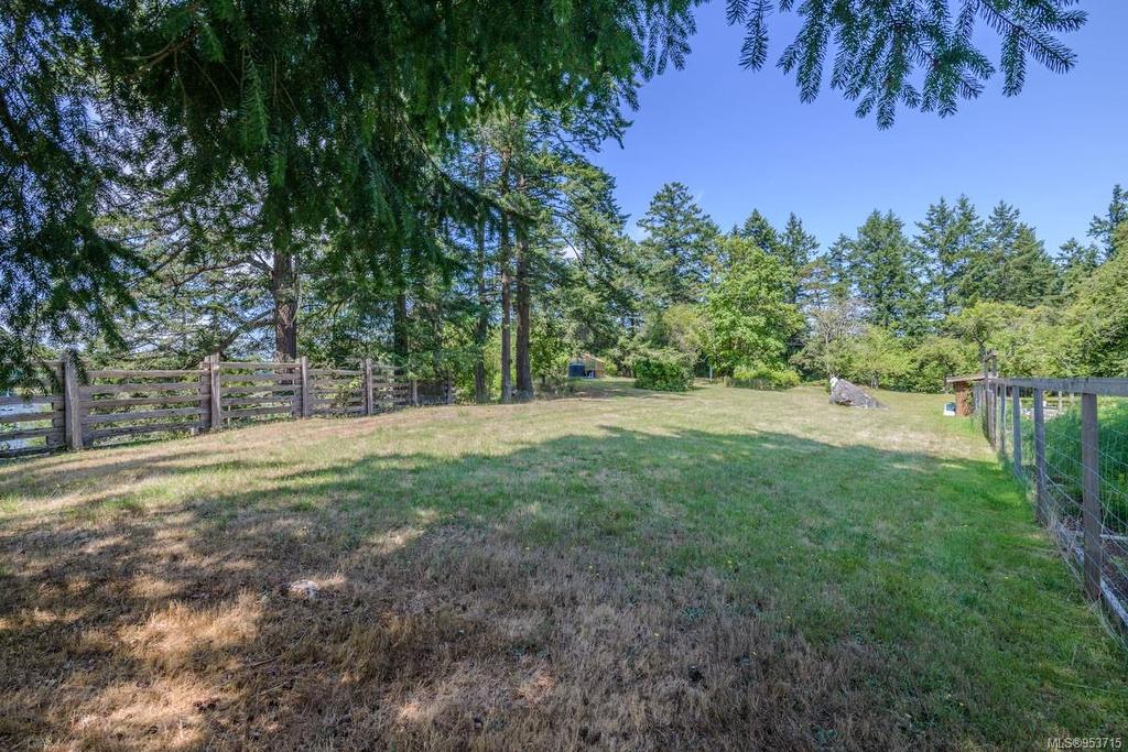 1905 Martin Rd, Gabriola Island, BC - Outdoor