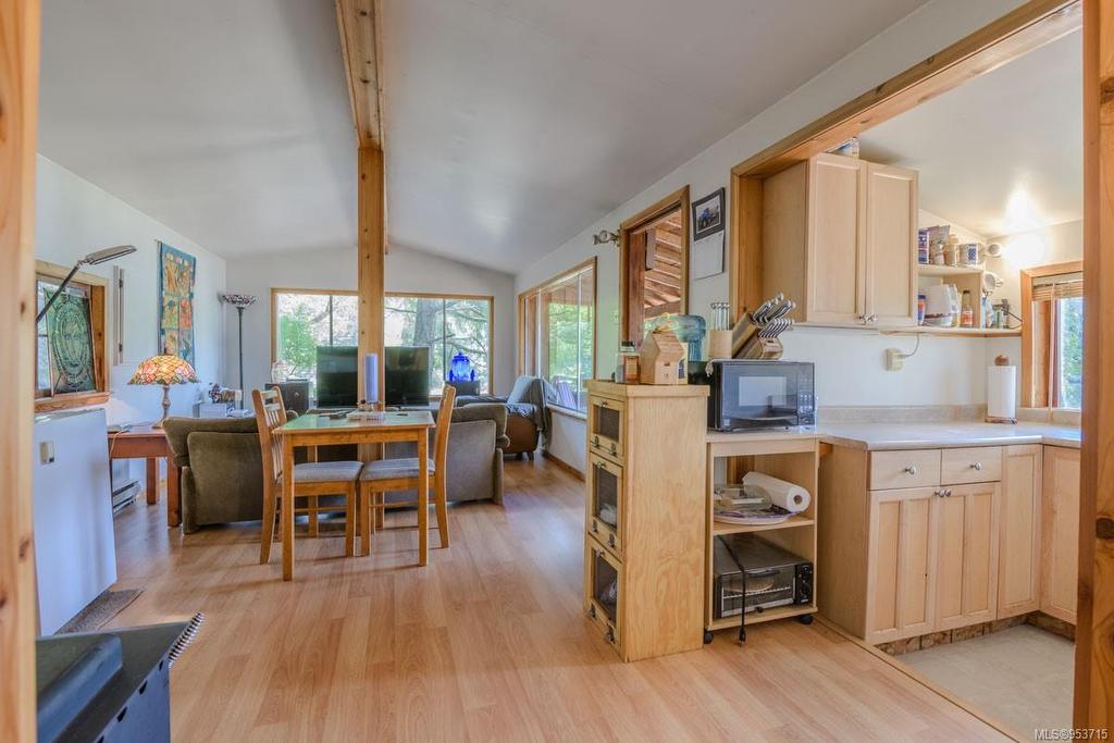 1905 Martin Rd, Gabriola Island, BC - Indoor