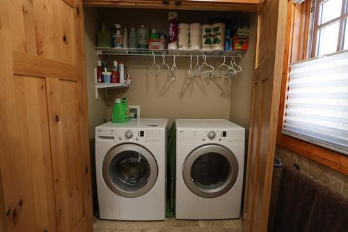 116 Dreamcatcher Way, Kimberley, BC - Indoor Photo Showing Laundry Room