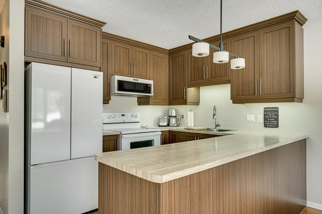 Cuisine - 602 Ch. Du Skieur, Piedmont, QC - Indoor Photo Showing Kitchen