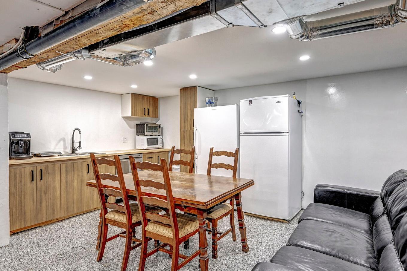 Kitchenette - 9637 Boul. De St-Canut, Mirabel, QC - Indoor