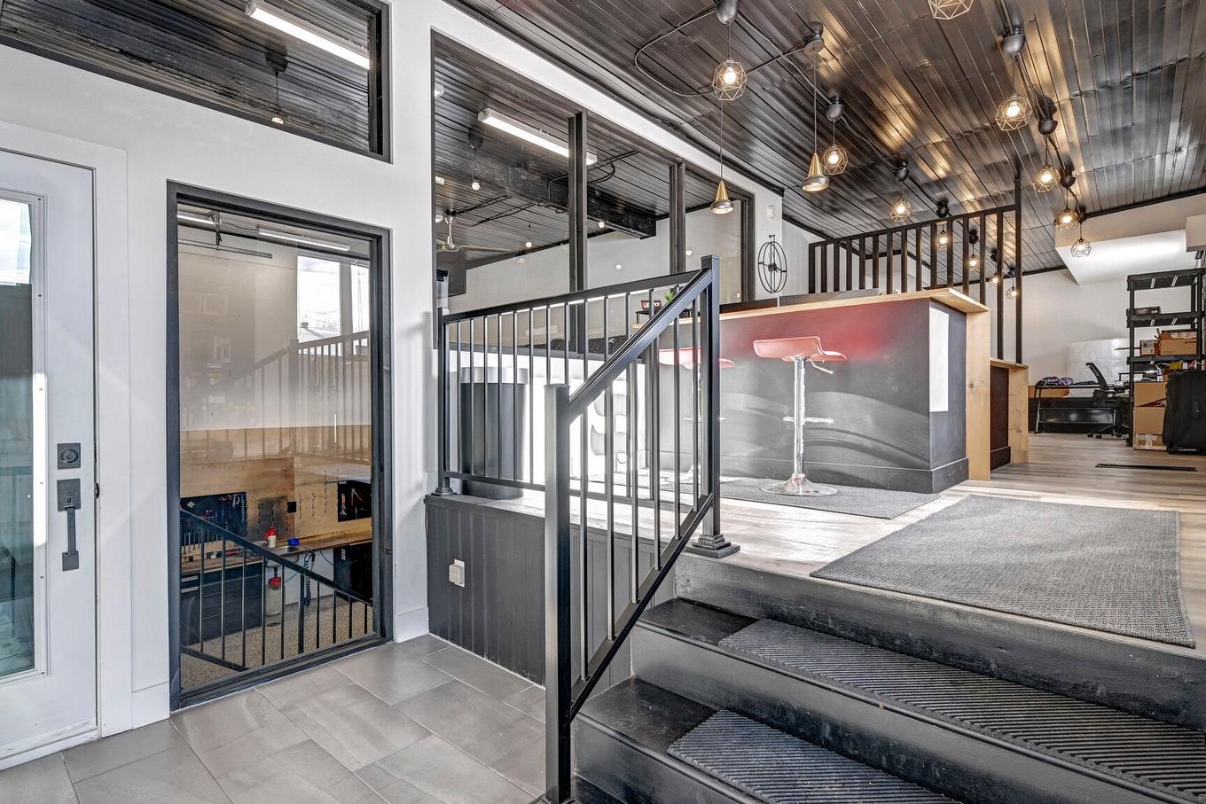 Reception area - 9637 Boul. De St-Canut, Mirabel, QC - Indoor Photo Showing Other Room