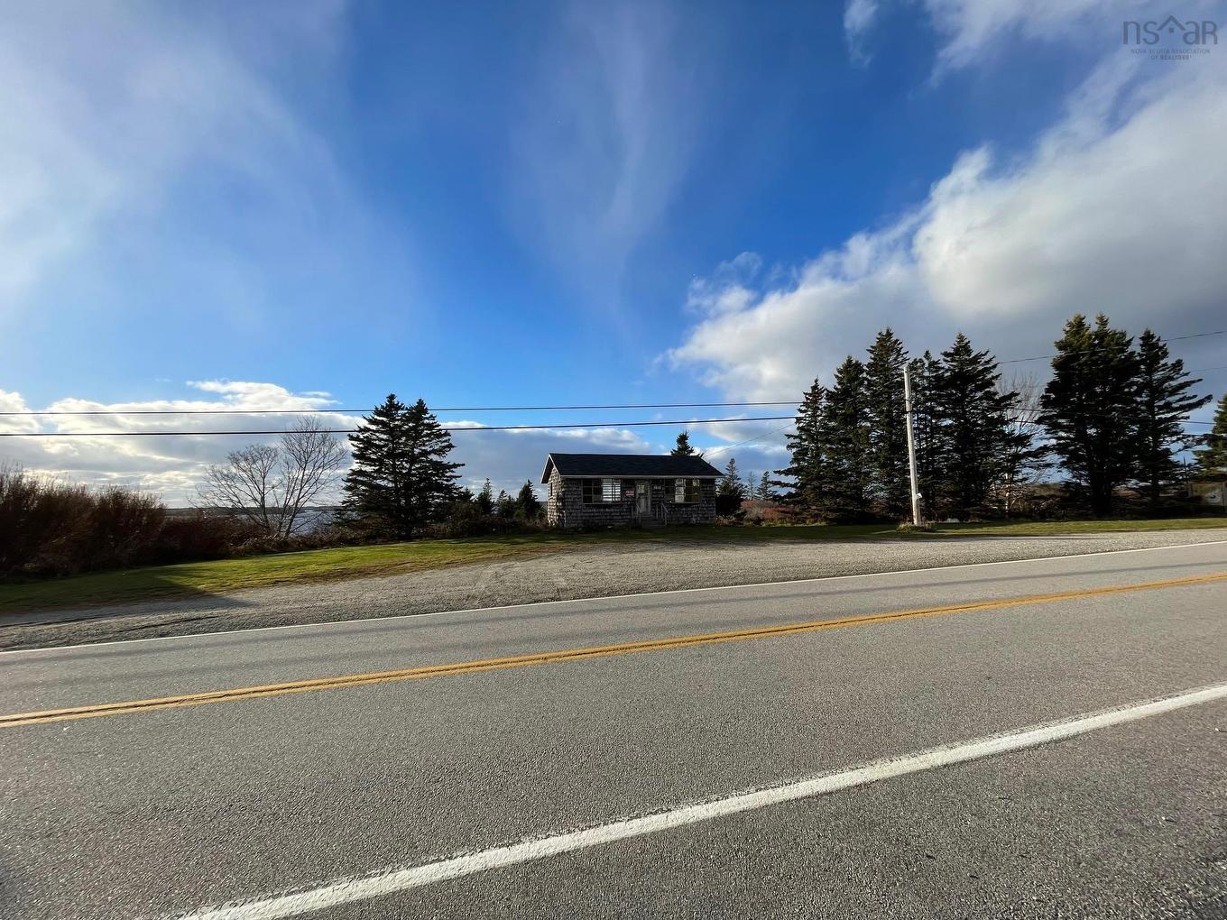 1139 Highway 3, Middle East Pubnico, NS