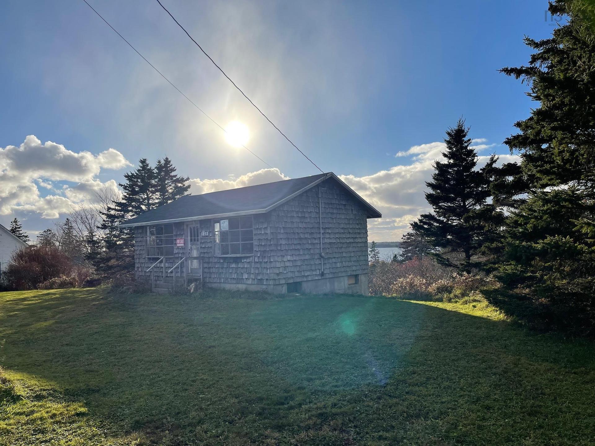 1139 Highway 3, Middle East Pubnico, NS