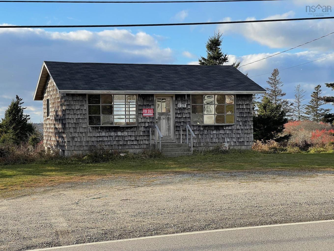 1139 Highway 3, Middle East Pubnico, NS