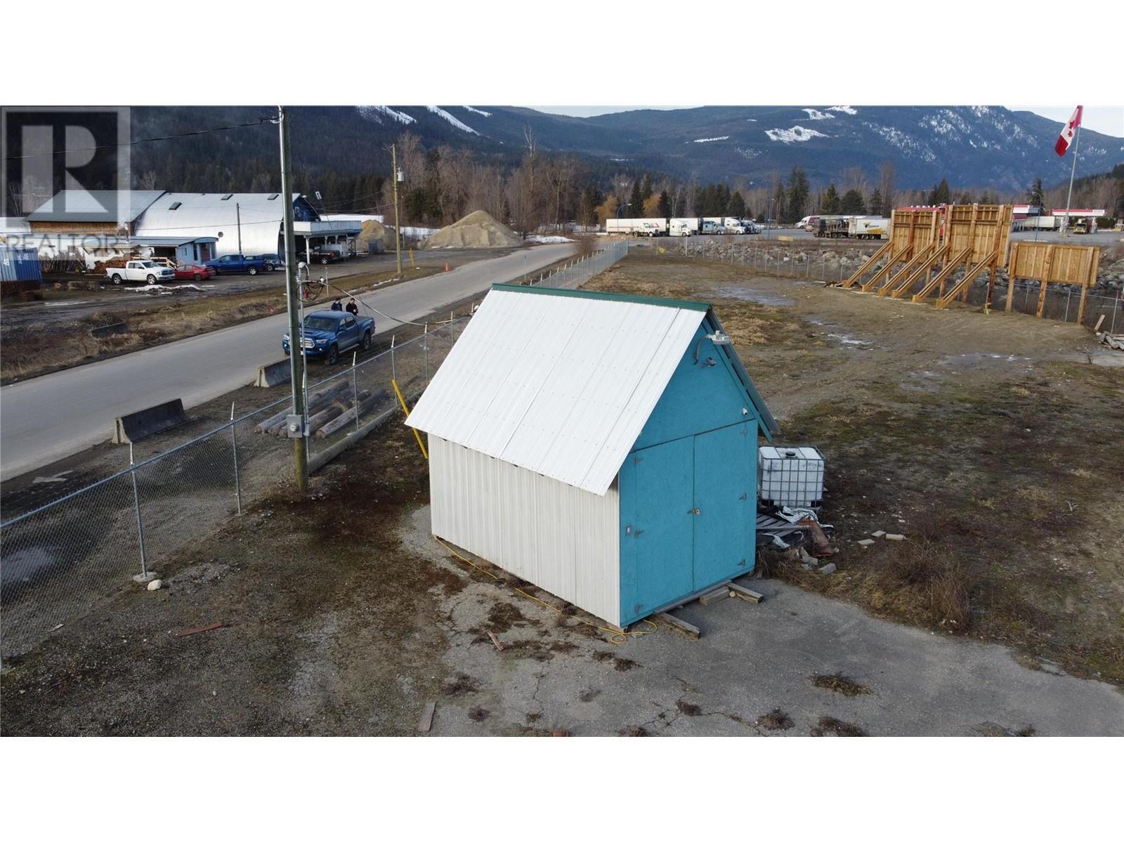 1310 Trans Canada Highway, Sicamous, BC