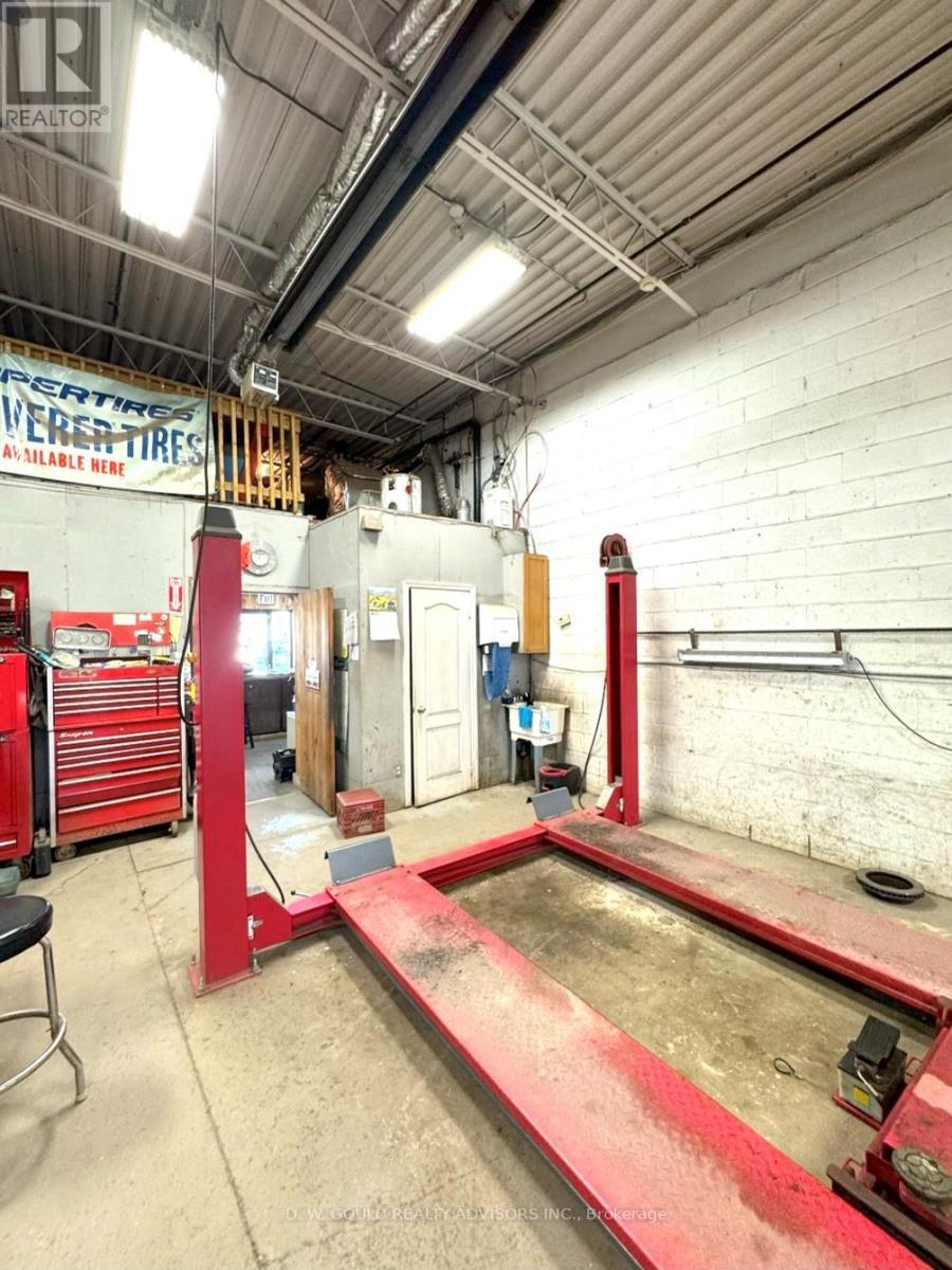 3 - 8060 Lawson Road, Milton, ON