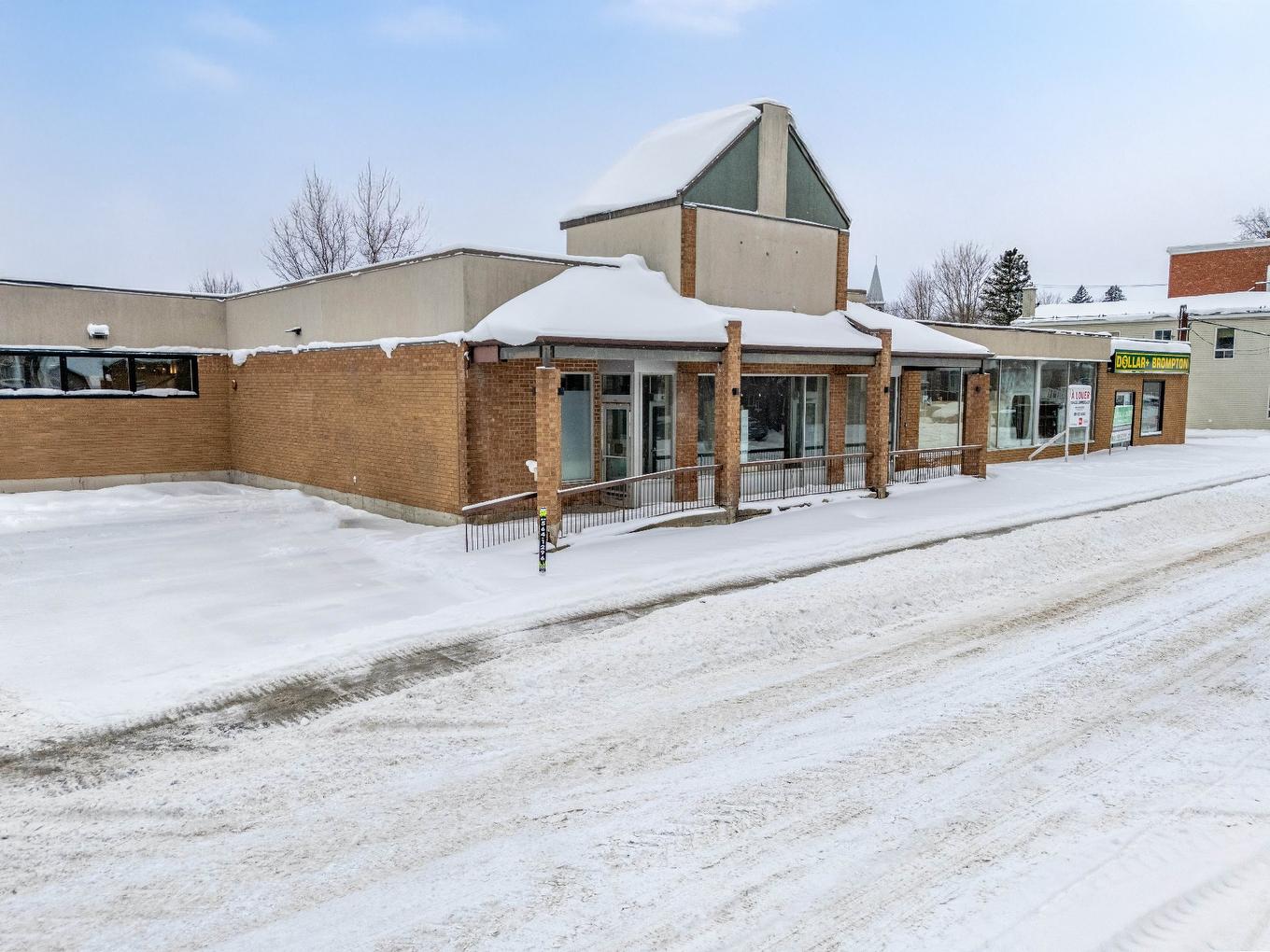 Frontage - 22 Rue St-Joseph, Sherbrooke (Brompton/Rock Forest/Saint-Élie/Deauville), QC - Outdoor