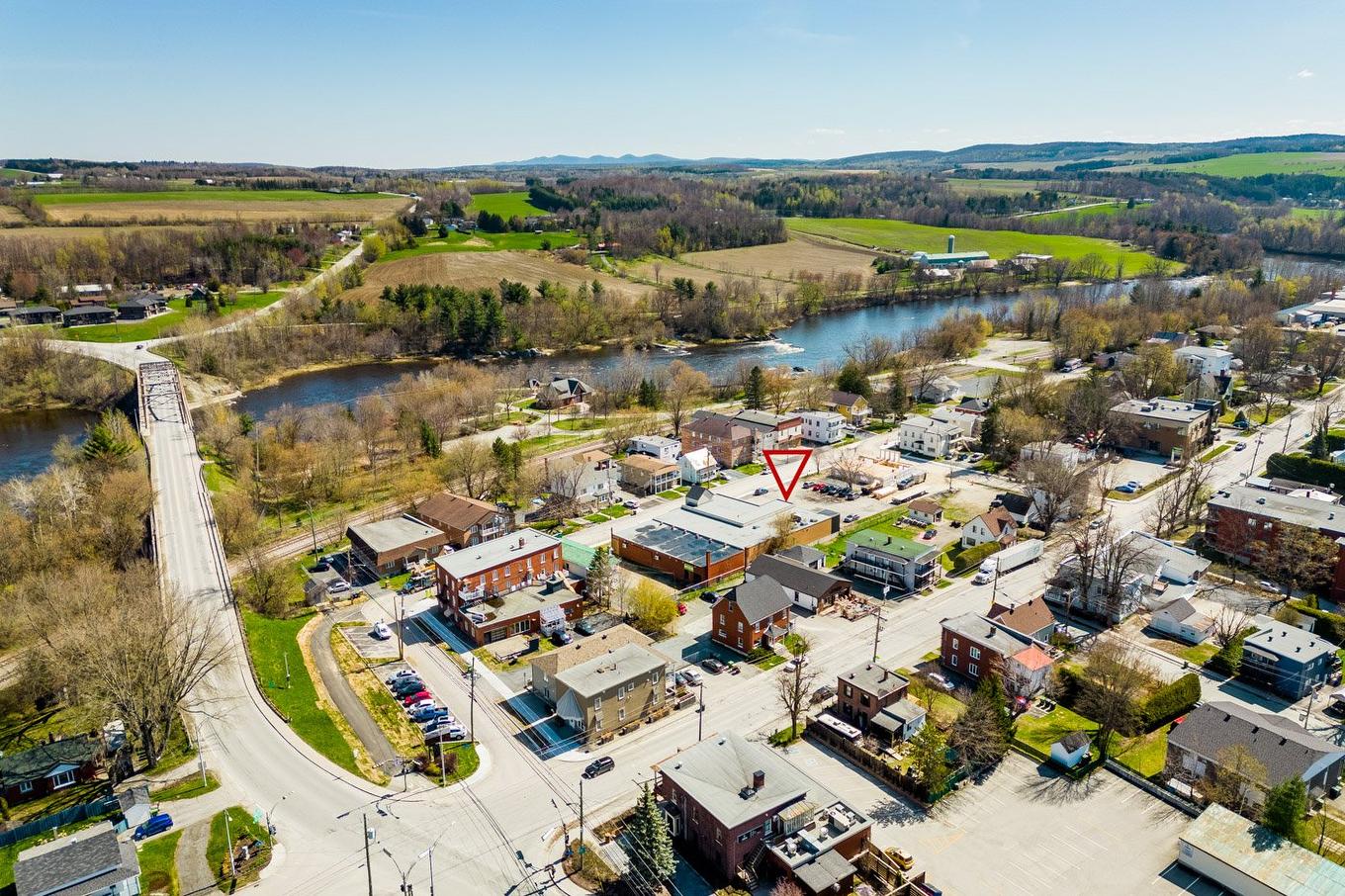 Aerial photo - 22 Rue St-Joseph, Sherbrooke (Brompton/Rock Forest/Saint-Élie/Deauville), QC - Outdoor With View