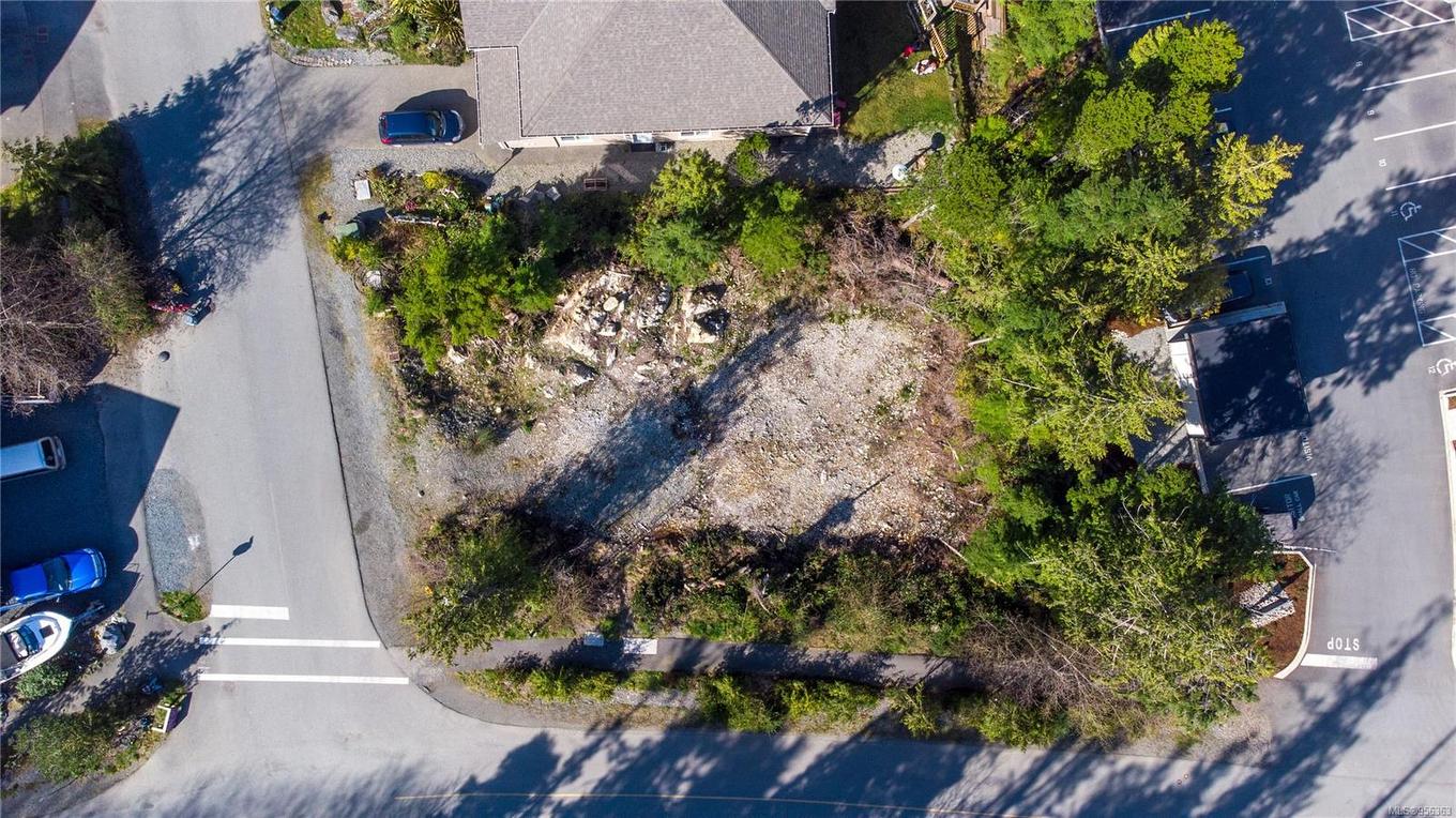 948 Hardy Pl, Tofino, BC