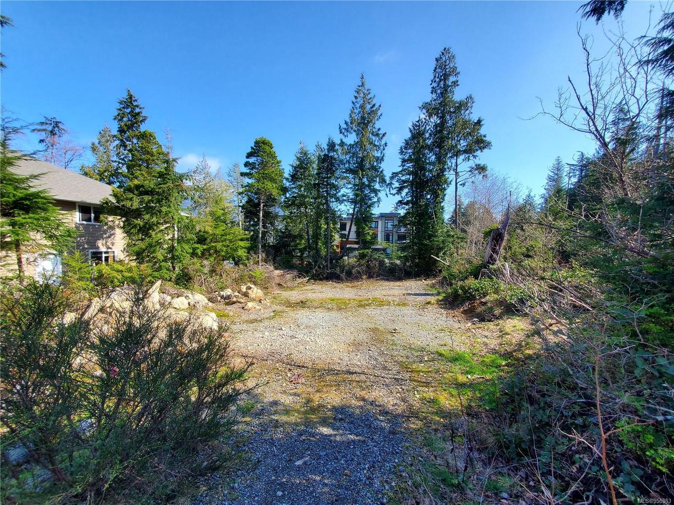 948 Hardy Pl, Tofino, BC