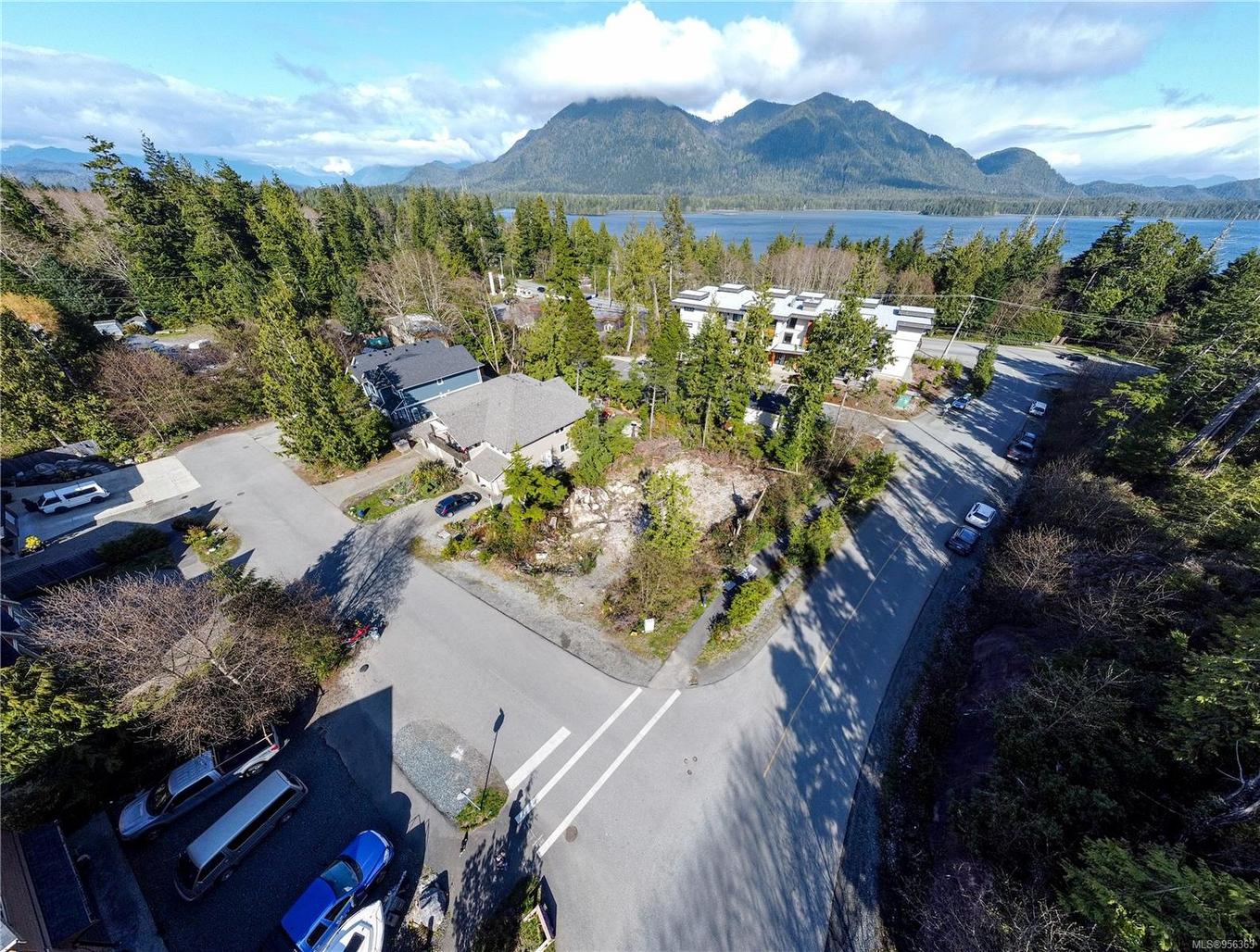 948 Hardy Pl, Tofino, BC