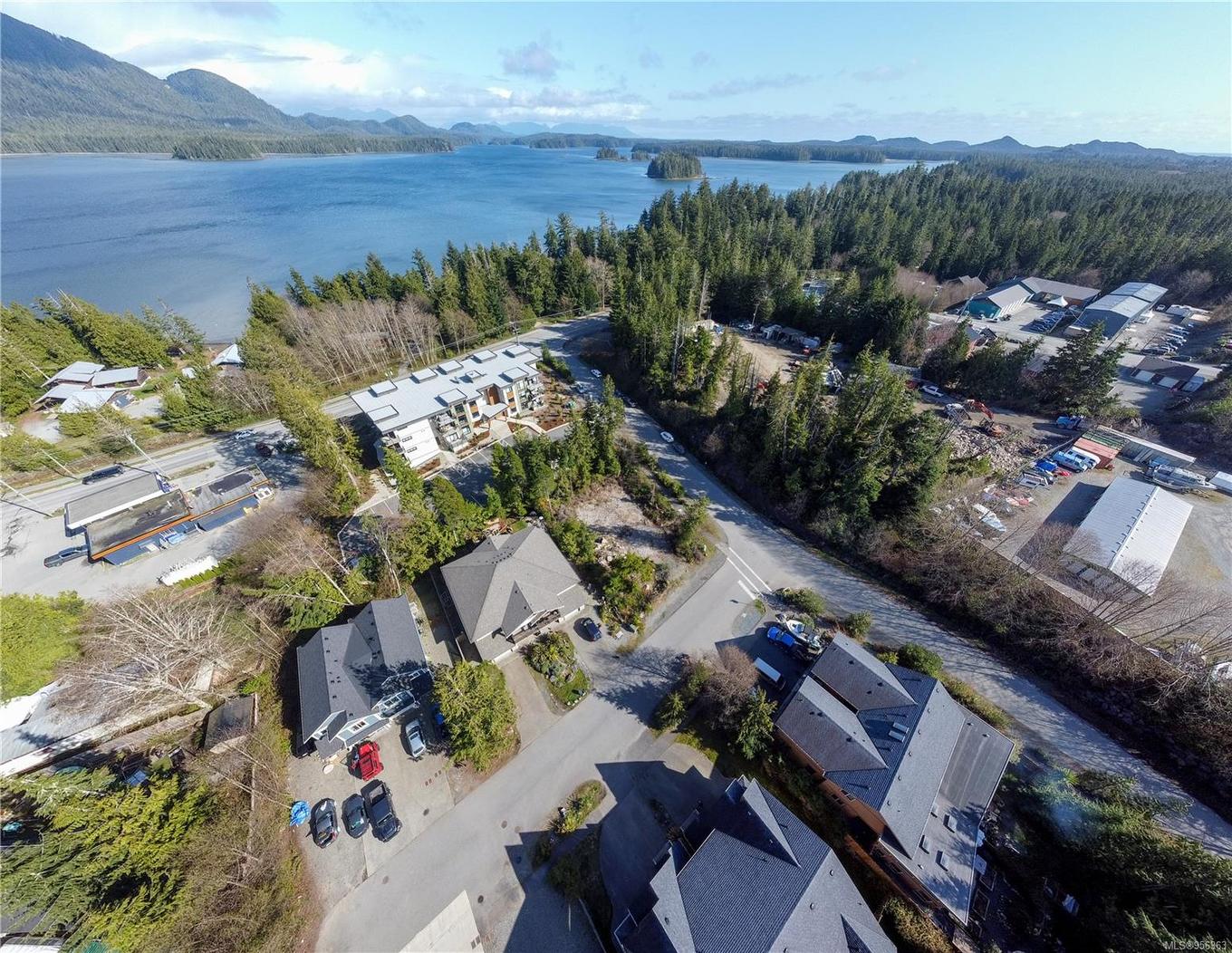 948 Hardy Pl, Tofino, BC