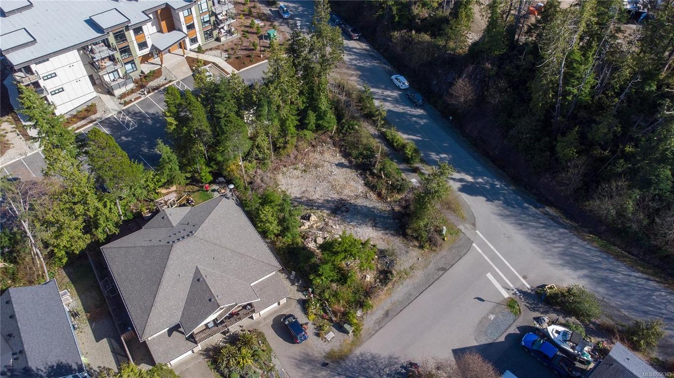 948 Hardy Pl, Tofino, BC