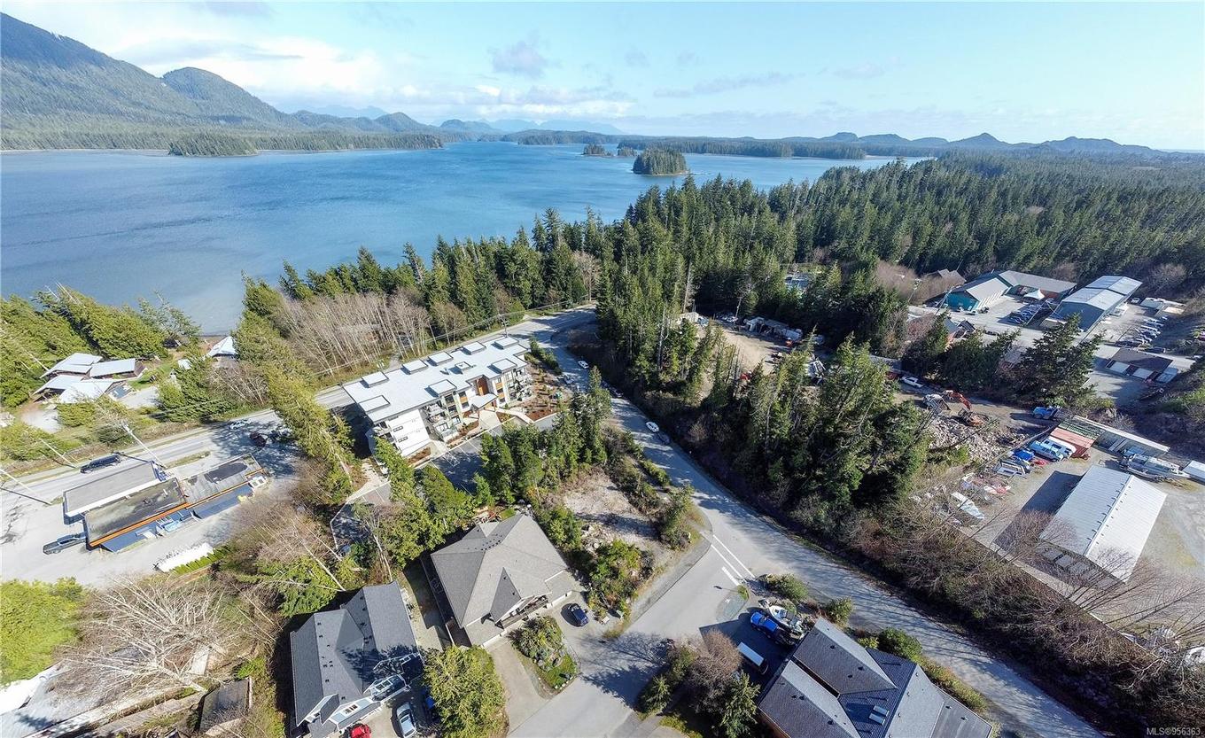 948 Hardy Pl, Tofino, BC