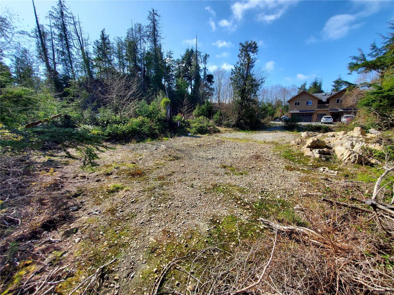 948 Hardy Pl, Tofino, BC