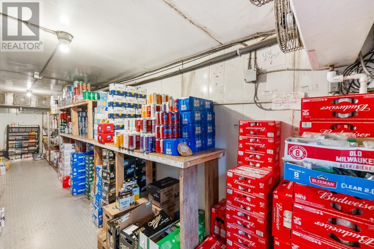 2593 Broadwater Road, Castlegar, BC