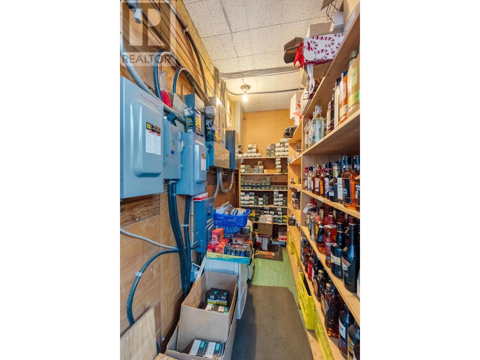 2593 Broadwater Road, Castlegar, BC