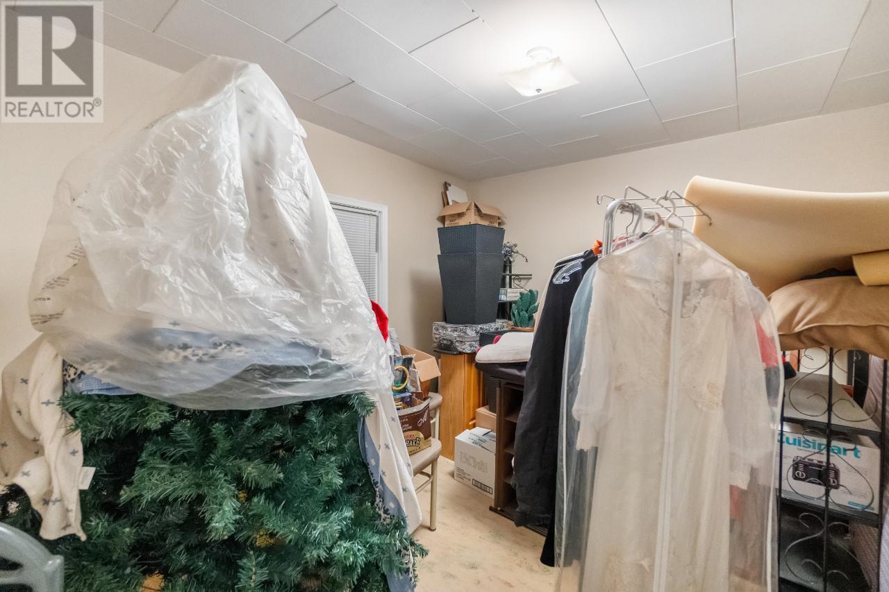 2593 Broadwater Road, Castlegar, BC