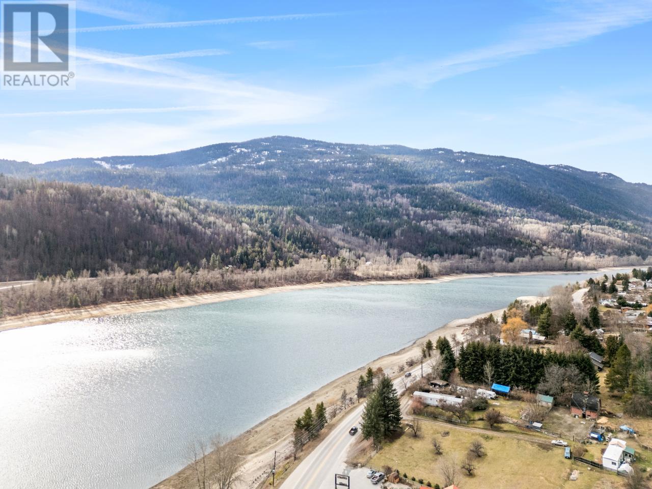 2593 Broadwater Road, Castlegar, BC
