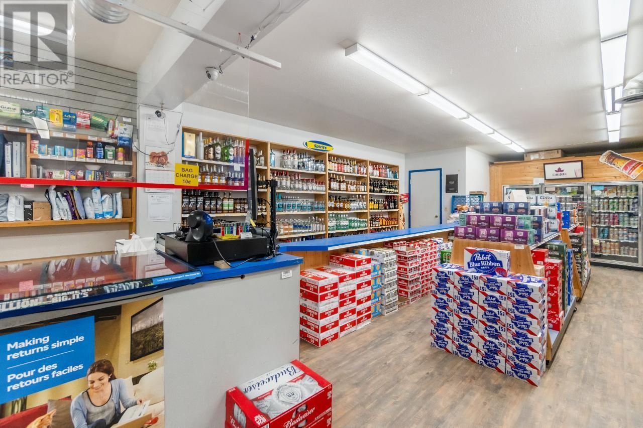 2593 Broadwater Road, Castlegar, BC