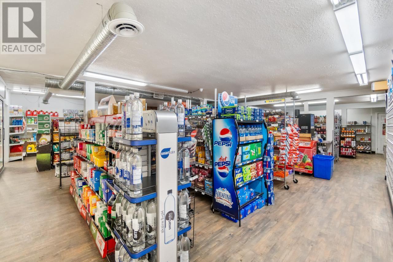 2593 Broadwater Road, Castlegar, BC