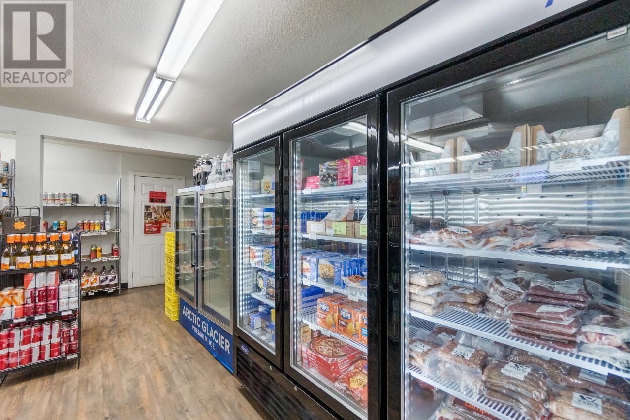 2593 Broadwater Road, Castlegar, BC