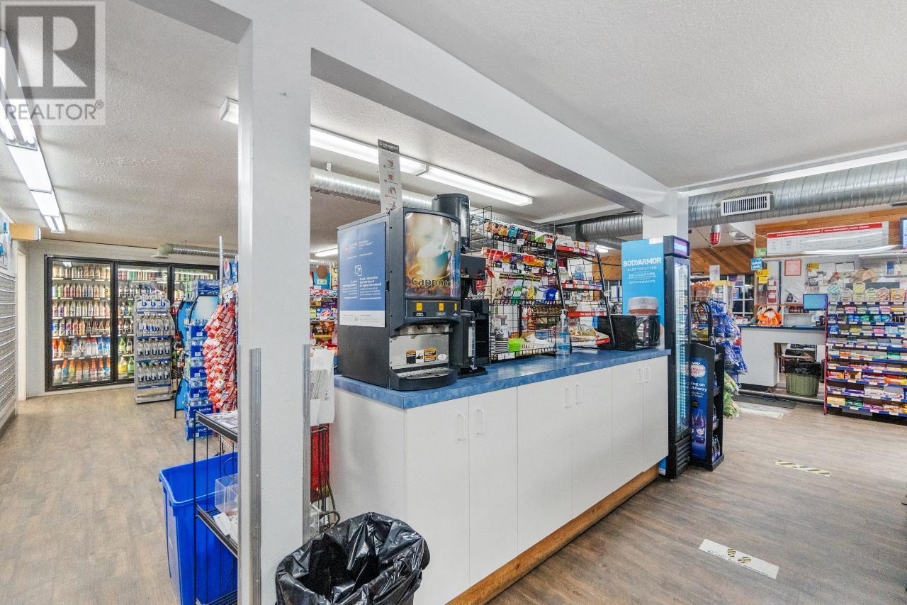 2593 Broadwater Road, Castlegar, BC