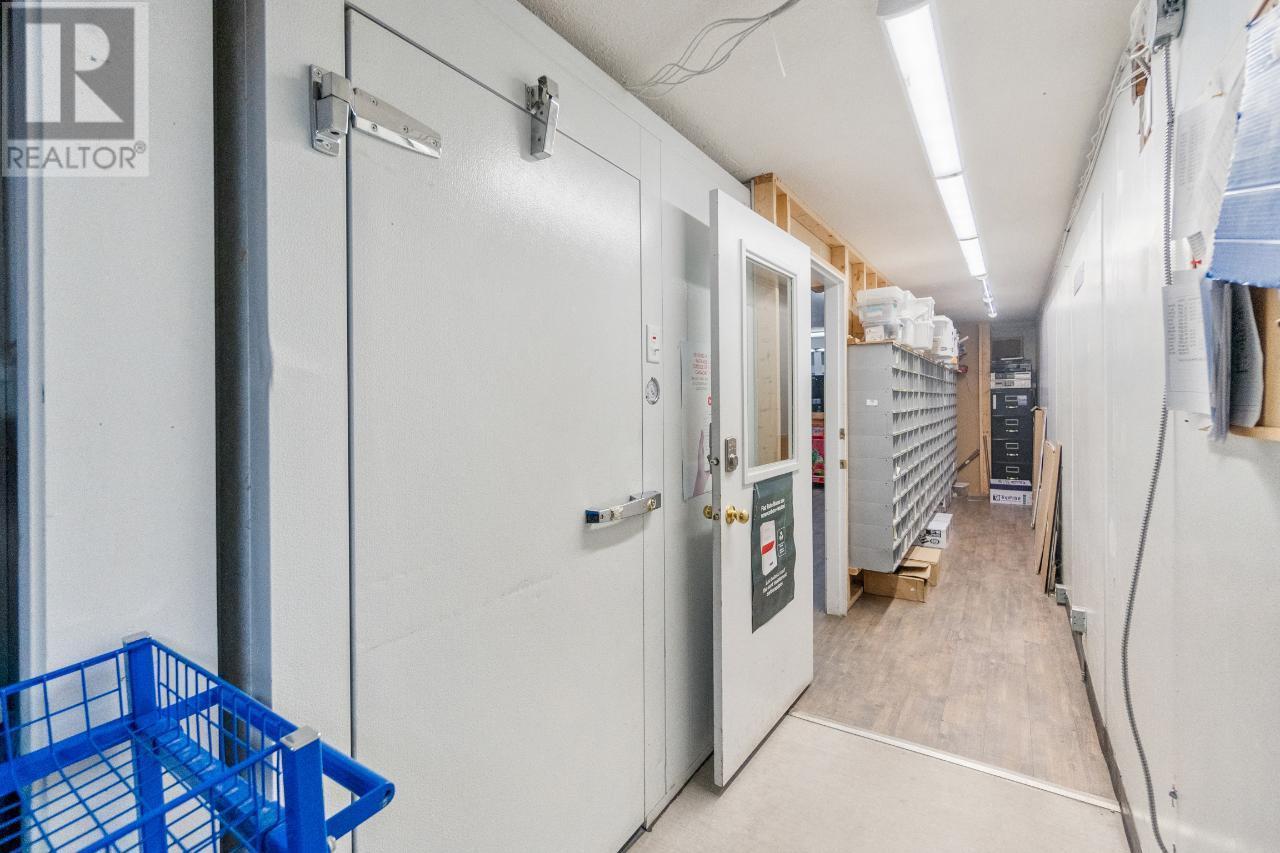 2593 Broadwater Road, Castlegar, BC